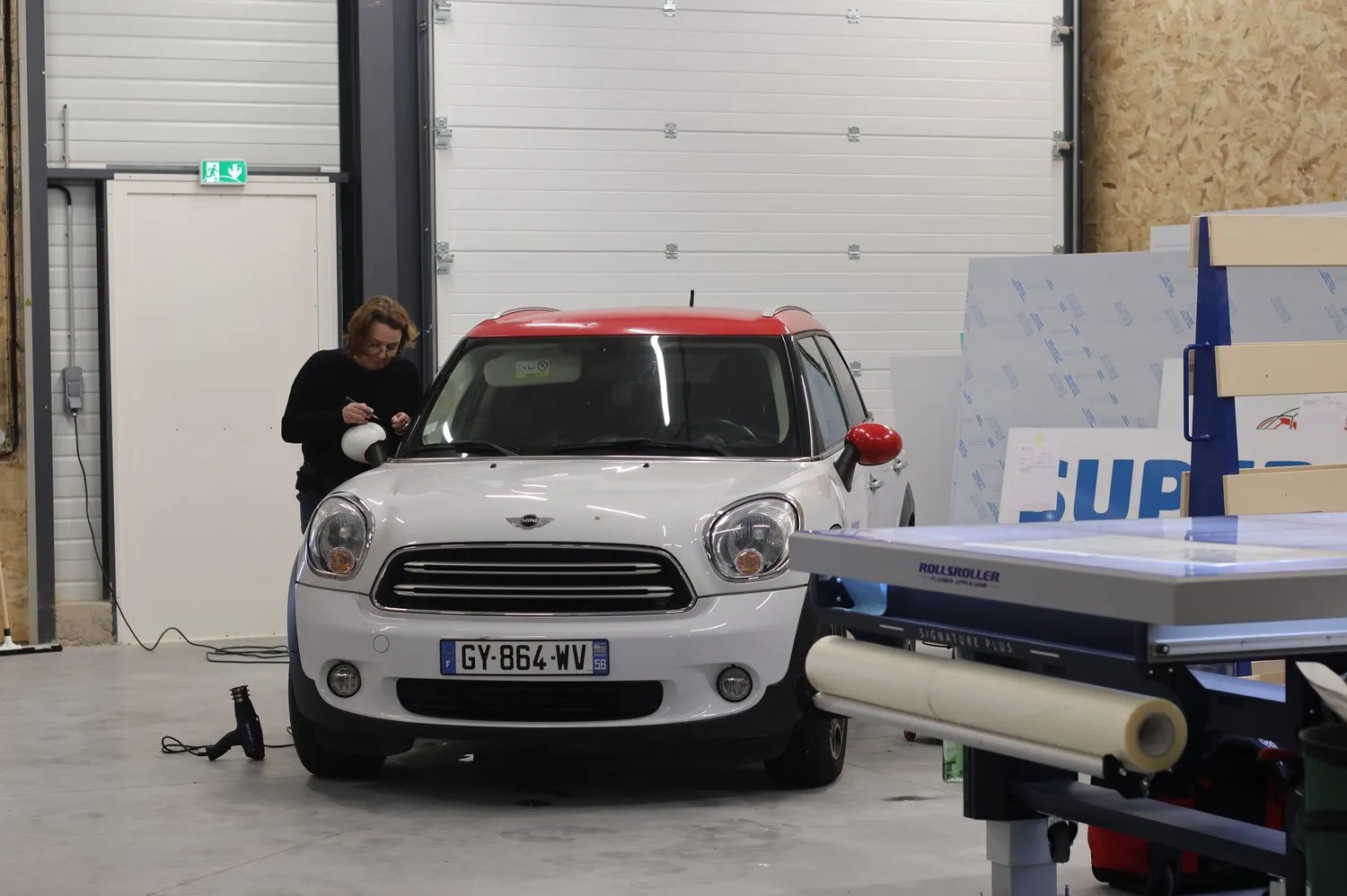 Covering véhicule Mini Cooper en atelier